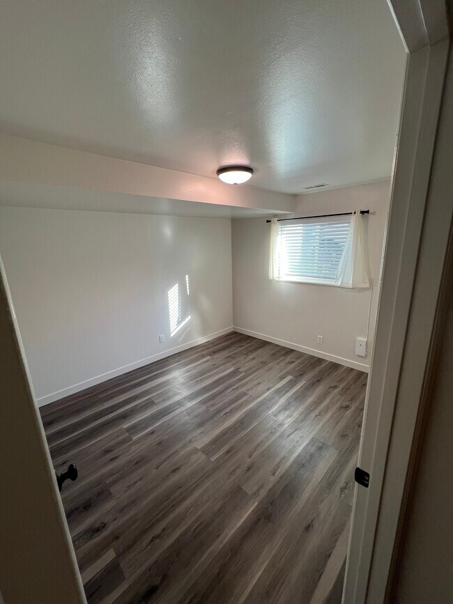 Foto del edificio - 1673 Hickory Ln
