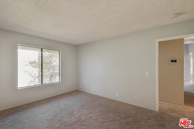 Foto del edificio - 20505 South Vermont Avenue, Unit 6