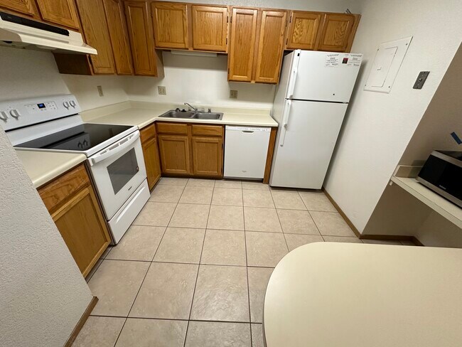 Foto del edificio - 4321 Hawks Lookout Ln