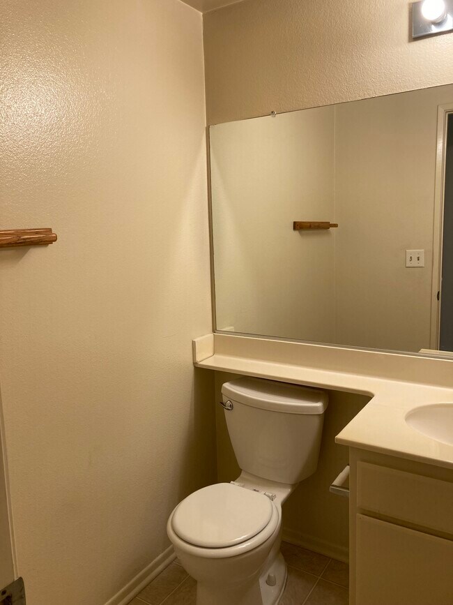 Downstairs Half Bath - 89 Roosevelt S Ave