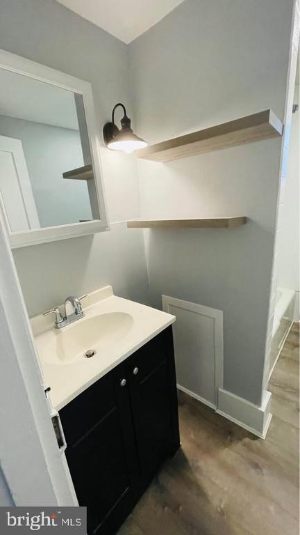 Building Photo - 153 S Main St