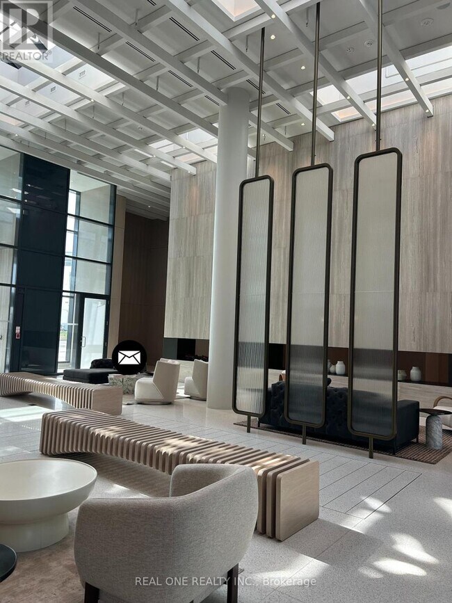 Photo du bâtiment - 225 Commerce St