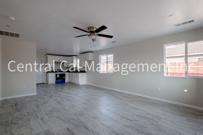 Foto del edificio - 1004 Padre St