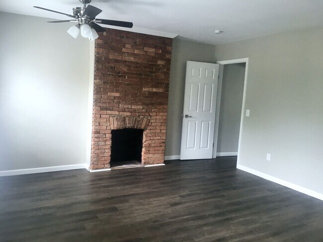 Photo - *** Beautiful & Updated Apartment in Mt. Washington * 1 Block to Grandview Ave * Pet Friendly * A...