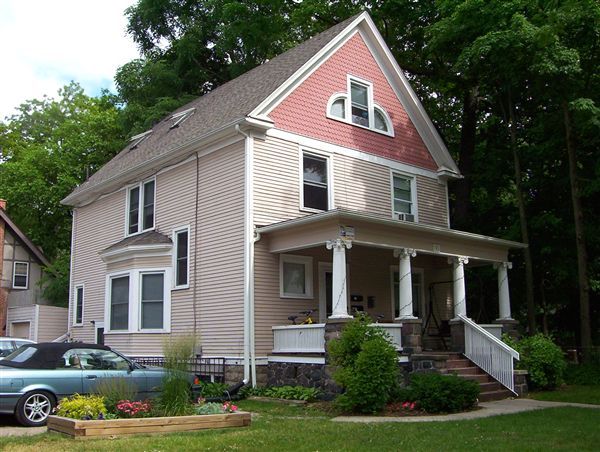 Foto principal - 701 S Forest Ave