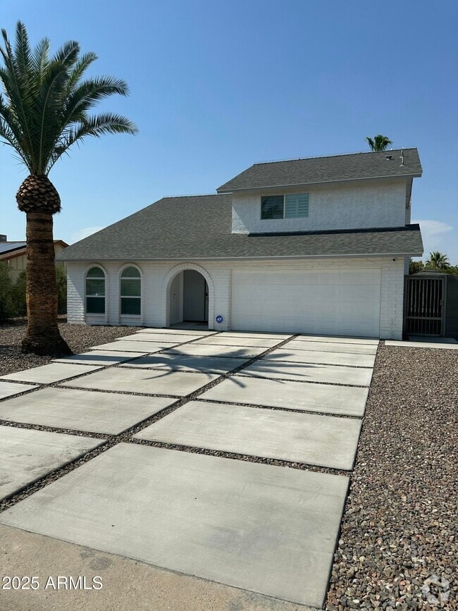 Building Photo - 4820 W Christine Cir