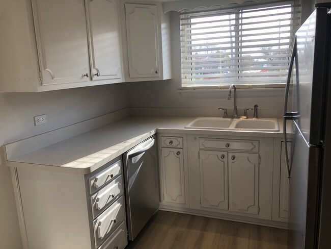 Cocina 1 - 2003 Walters Ave