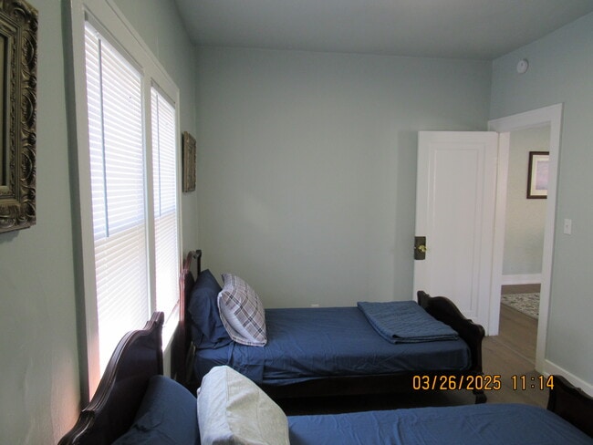 Foto del edificio - 206 Lake St