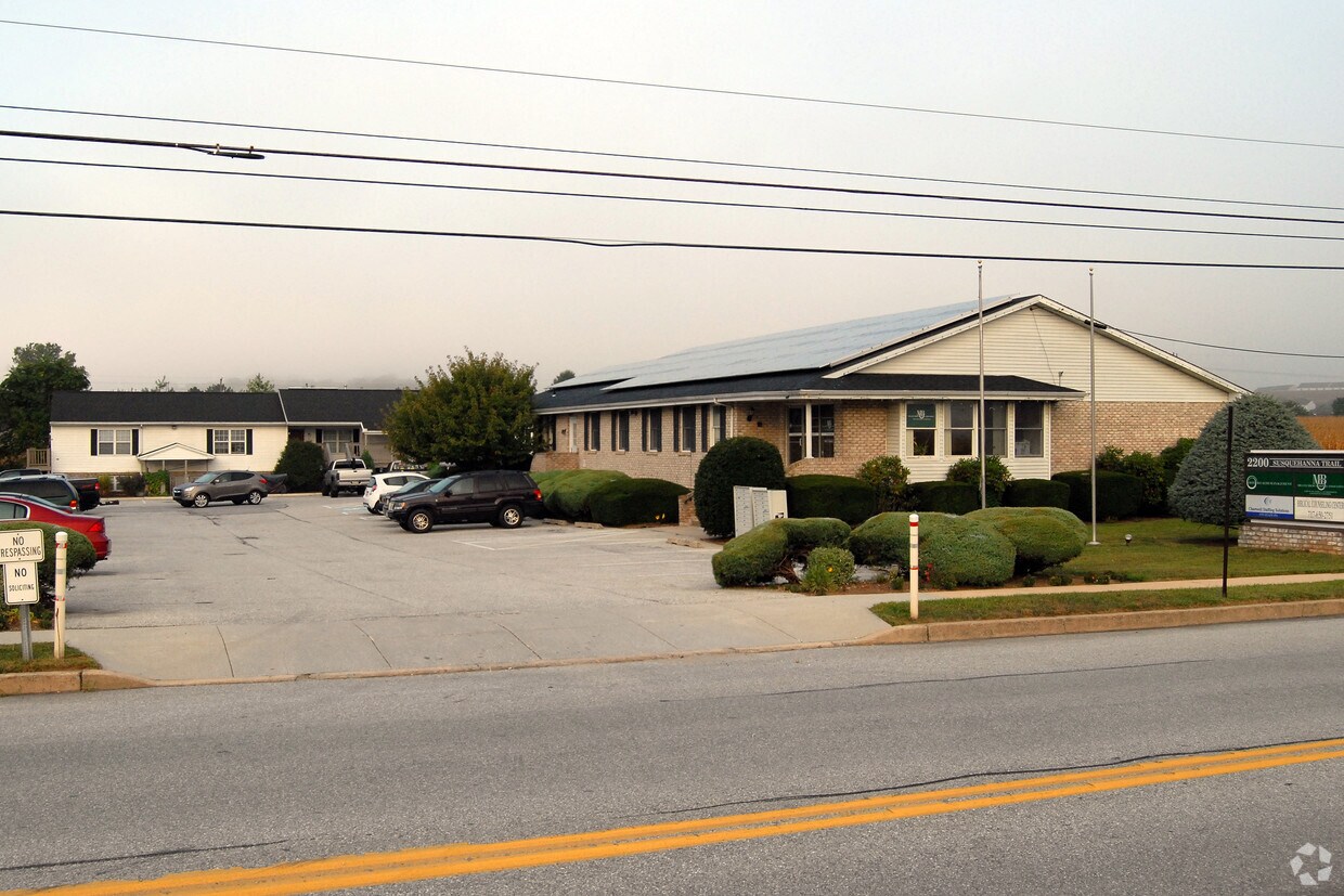 Apartments Rentals in York at 2200 Susquehanna Trail North York, PA