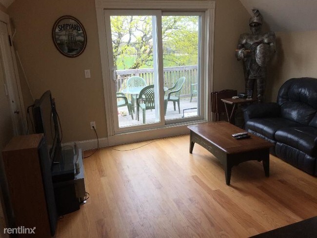 Building Photo - 2 br, 1 bath  - 52 Winchester St Unit 2