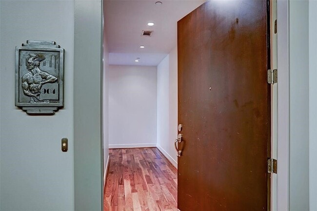 Building Photo - 1600 Post Oak Blvd