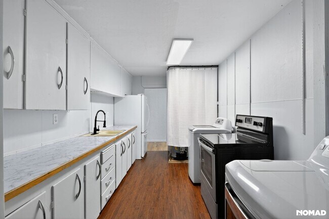 Foto del edificio - 7105 166th Ave E