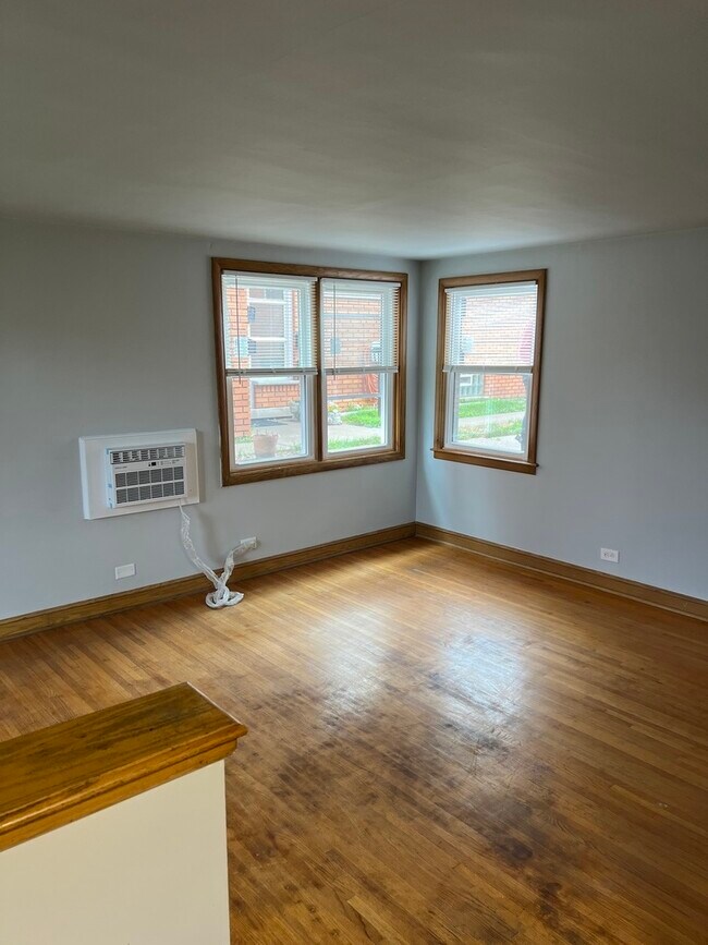 Foto del edificio - 4148 W 87th St