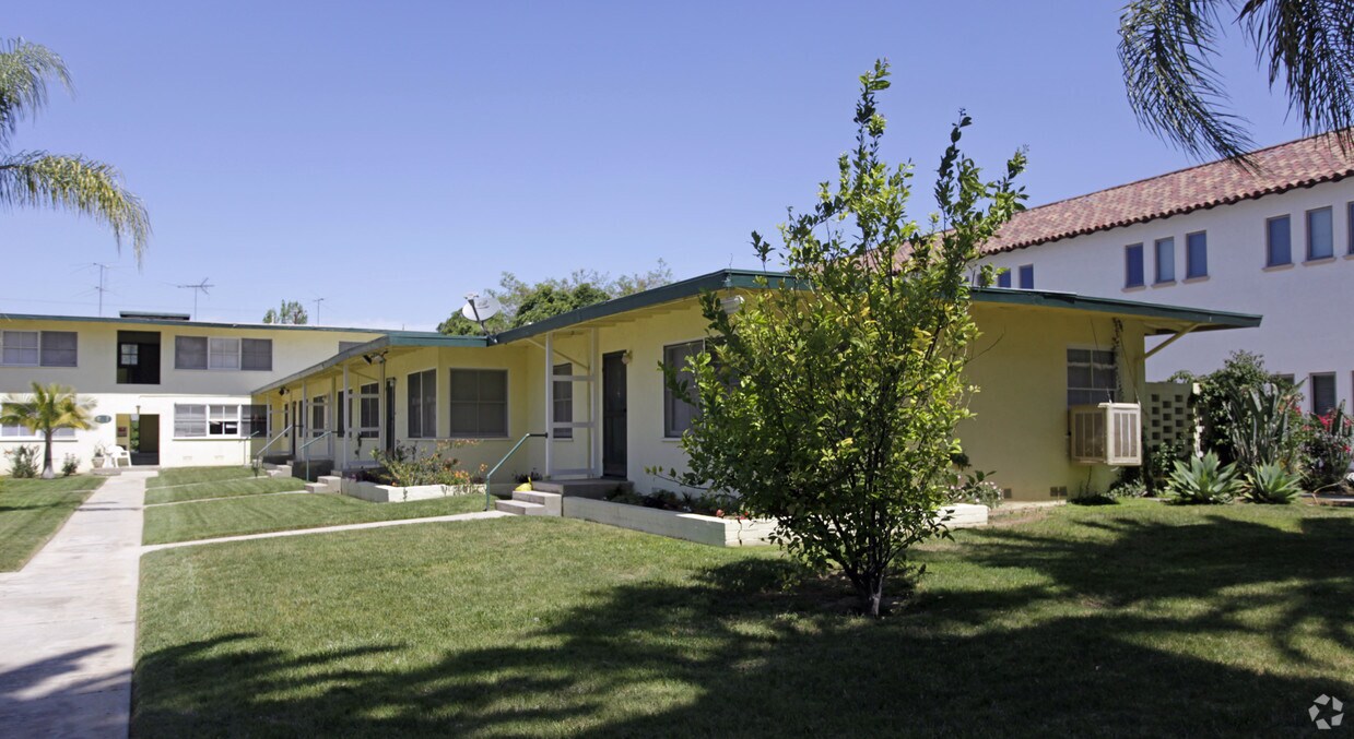 Foto del edificio - 616 Brookside Ave