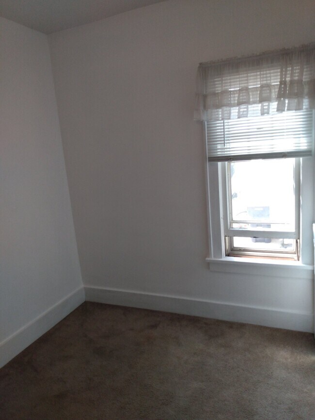 Foto del edificio - 264 W 16th St