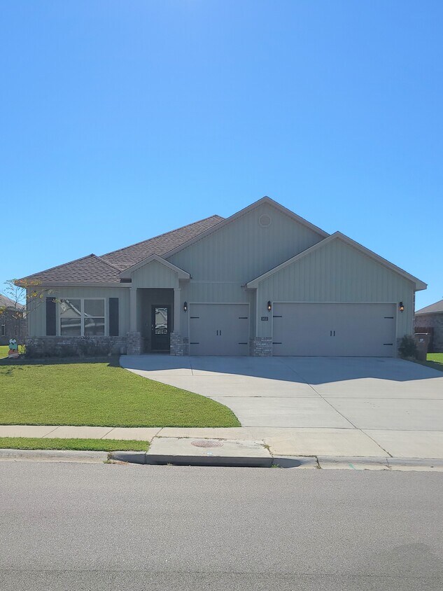 Primary Photo - 5015 Sand Dollar Dr