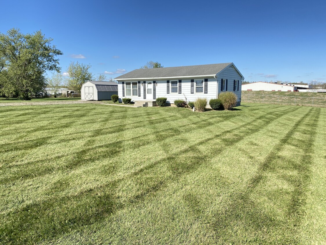 Foto principal - 26252 Stokes Rd