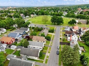 Building Photo - 1410 Fincke Ave
