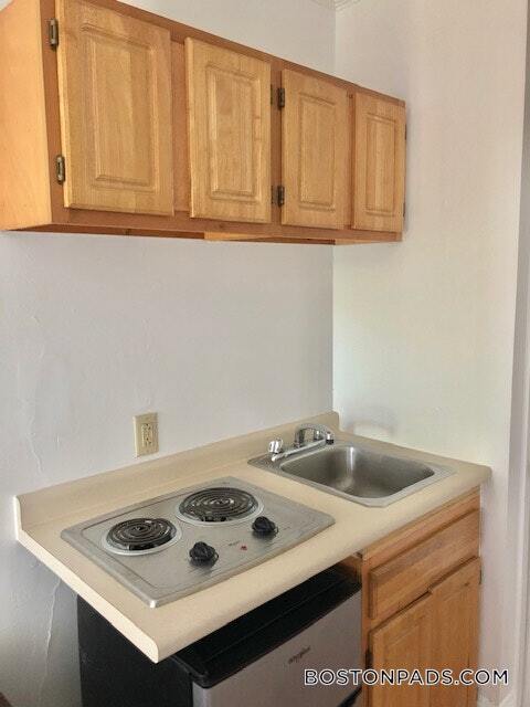 Foto principal - 1061 Beacon St