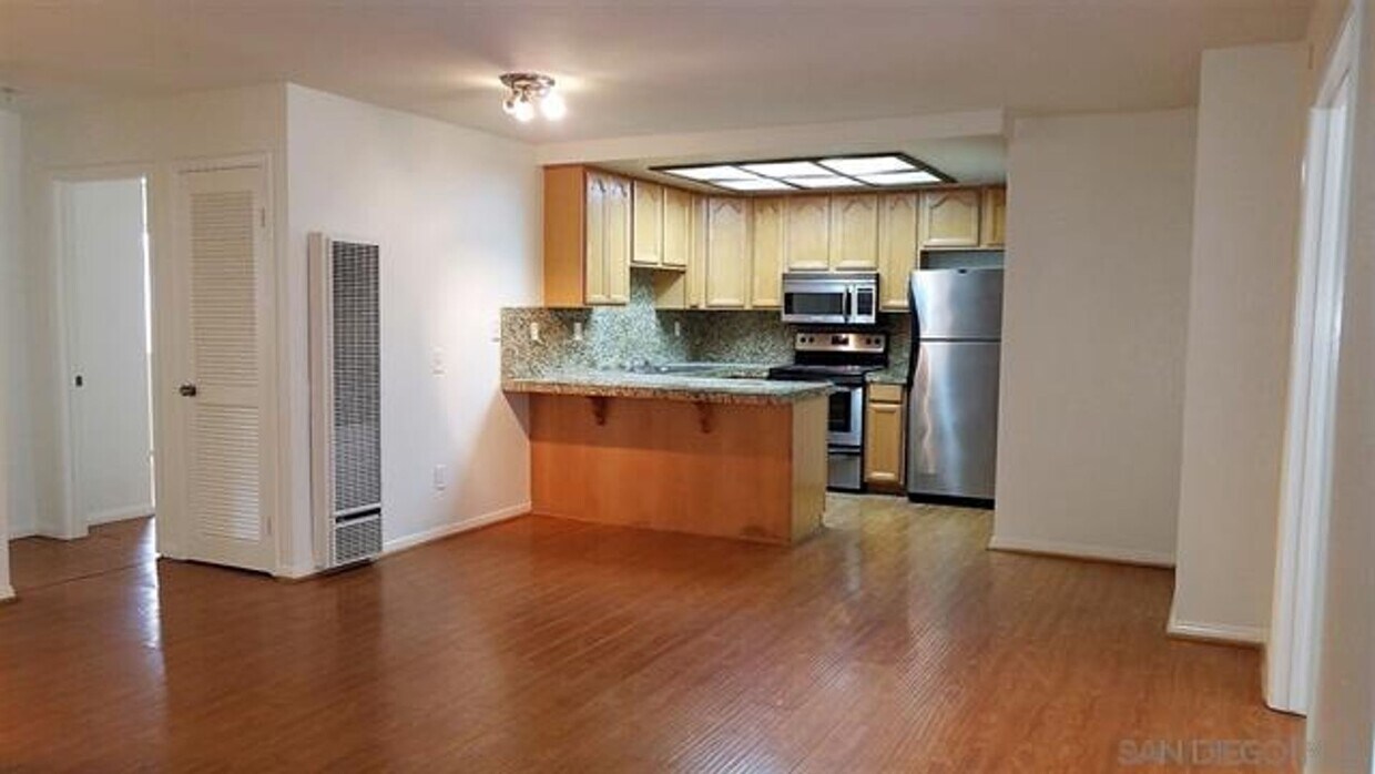 Foto principal - 4485 Alabama St