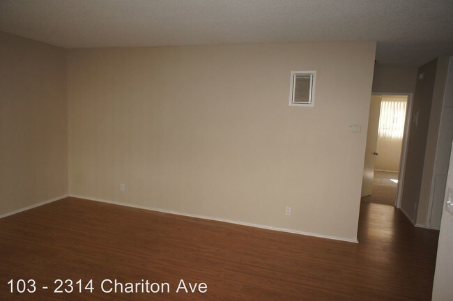 Interior Photo - 2314 Chariton St