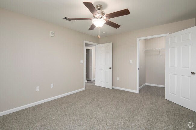 1HAB, 1BA - 820 ft² - Elevate 5050