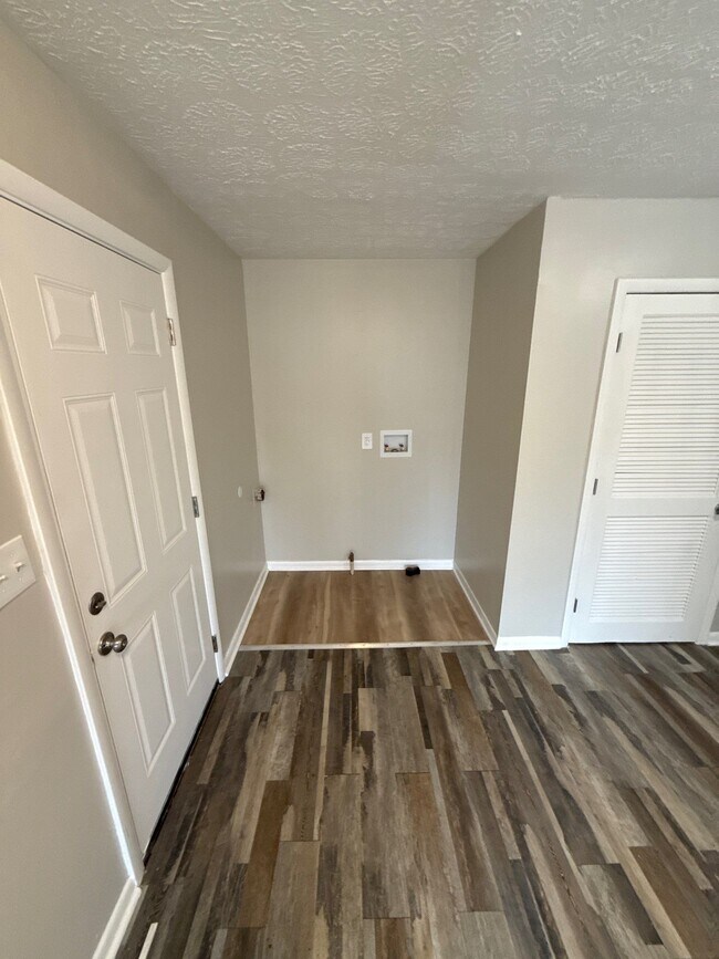 Foto del edificio - 5331 Oliver Ave