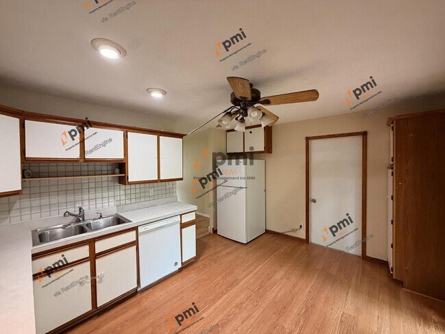 Foto del edificio - 7726 Durbin St