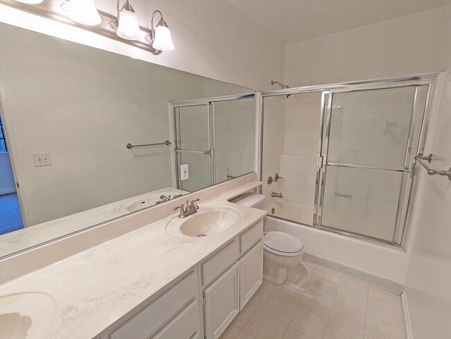 Foto del edificio - 4454 Coldwater Canyon Ave