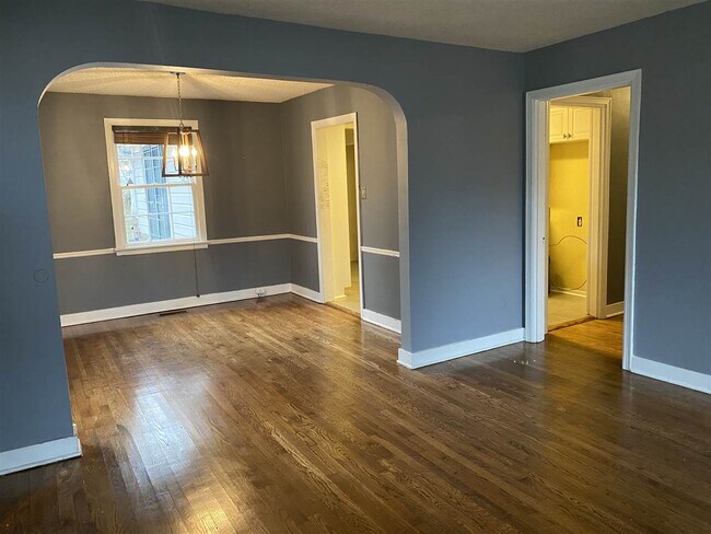 Foto del edificio - 89 S Larchmont Dr