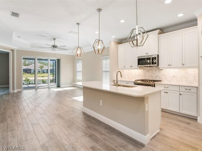 Building Photo - 2306 Marquesa Cir