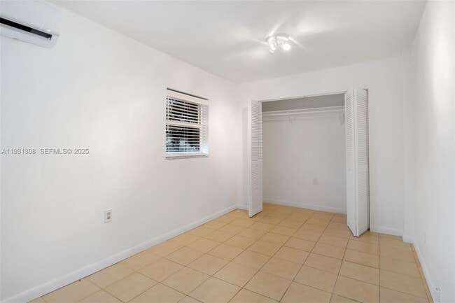 Building Photo - 2330 SW 62nd Ct