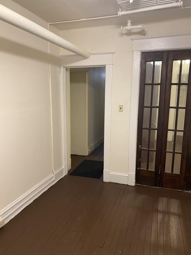 Foto del edificio - 316-322 Taylor Ave