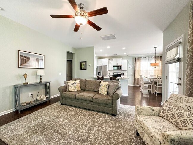 Foto del edificio - 534 Alderly Dr
