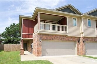 Building Photo - 1225 N Sicily Ln