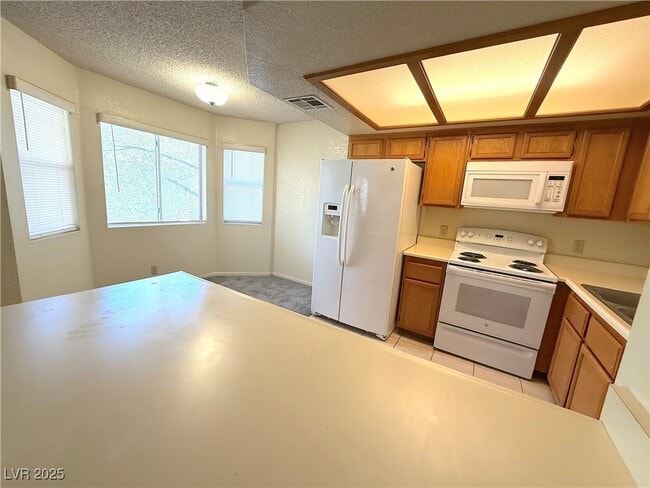 Building Photo - 7961 Lions Rock Way