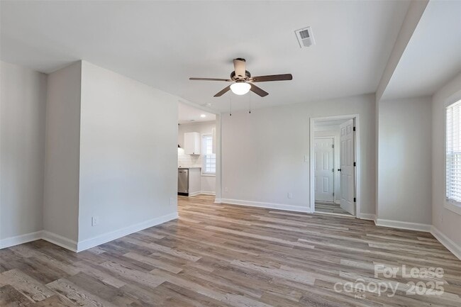 Building Photo - 2237 Ashley Rd
