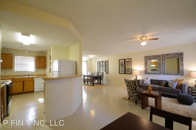 Building Photo - 2 br, 2 bath House - 106 Pembroke Ct