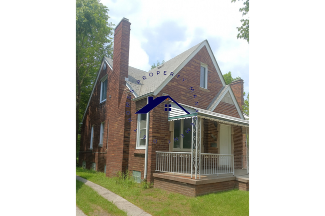 Building Photo - 10636 Outer Dr W