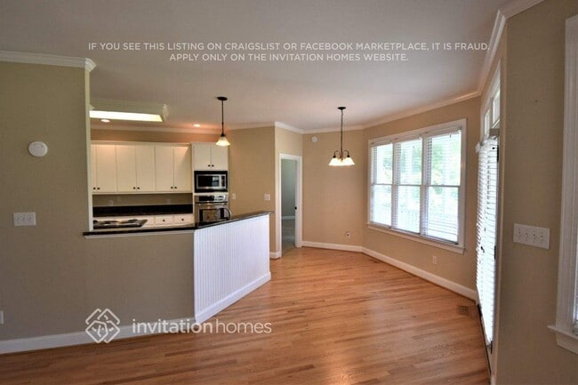 Building Photo - 4112 Toccopola St