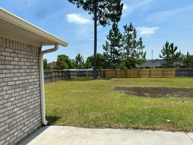 Building Photo - 108 Wayfair Ln