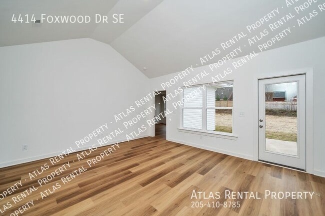 Foto del edificio - 4414 Foxwood Dr SE