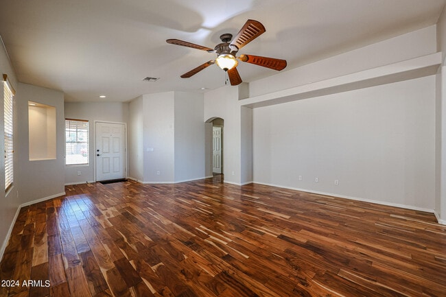 Foto del edificio - 7423 W Pueblo Ave