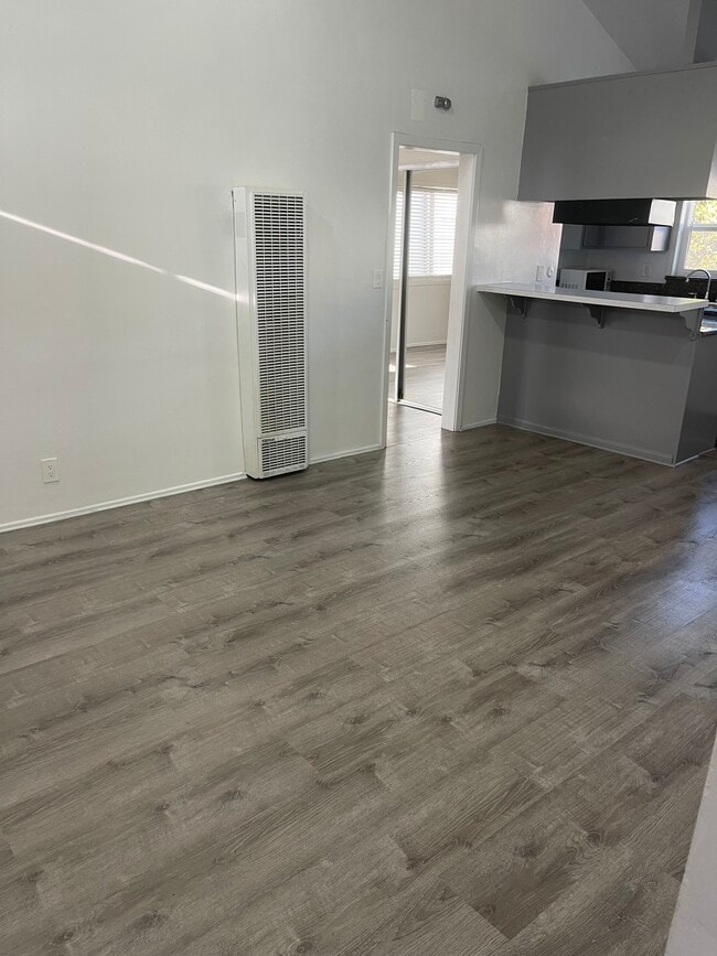 Building Photo - 3750 Clarington Ave