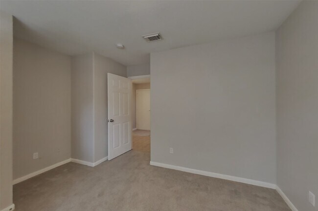 Building Photo - 3135 Lavender Candle Dr