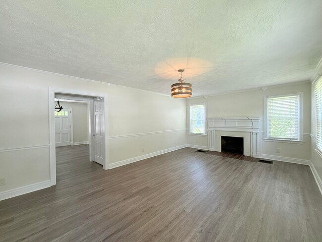 Building Photo - 105 N Paulding St