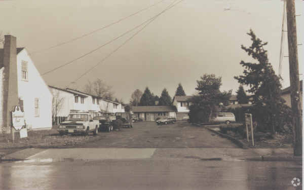 Building Photo - Briarwood East Apartments