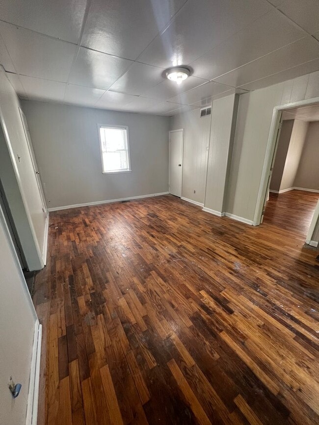 Building Photo - Duplex at 411/413 SW Tyler St