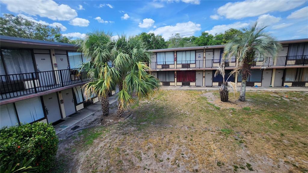 Foto principal - 7900 S Orange Blossom Trail