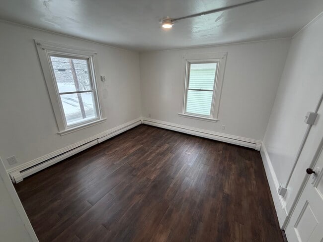 Building Photo - 66 3rd St
